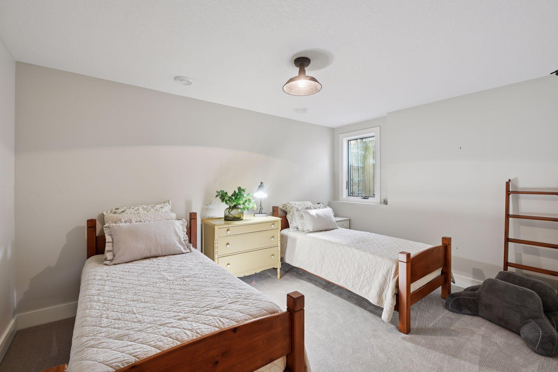 1732 Carriage Drive