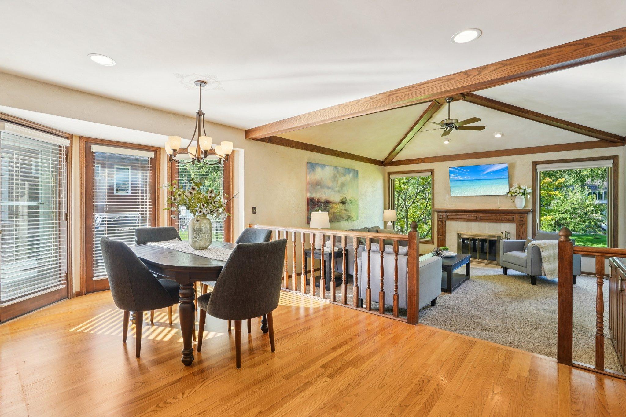 3665 Vinewood Lane N