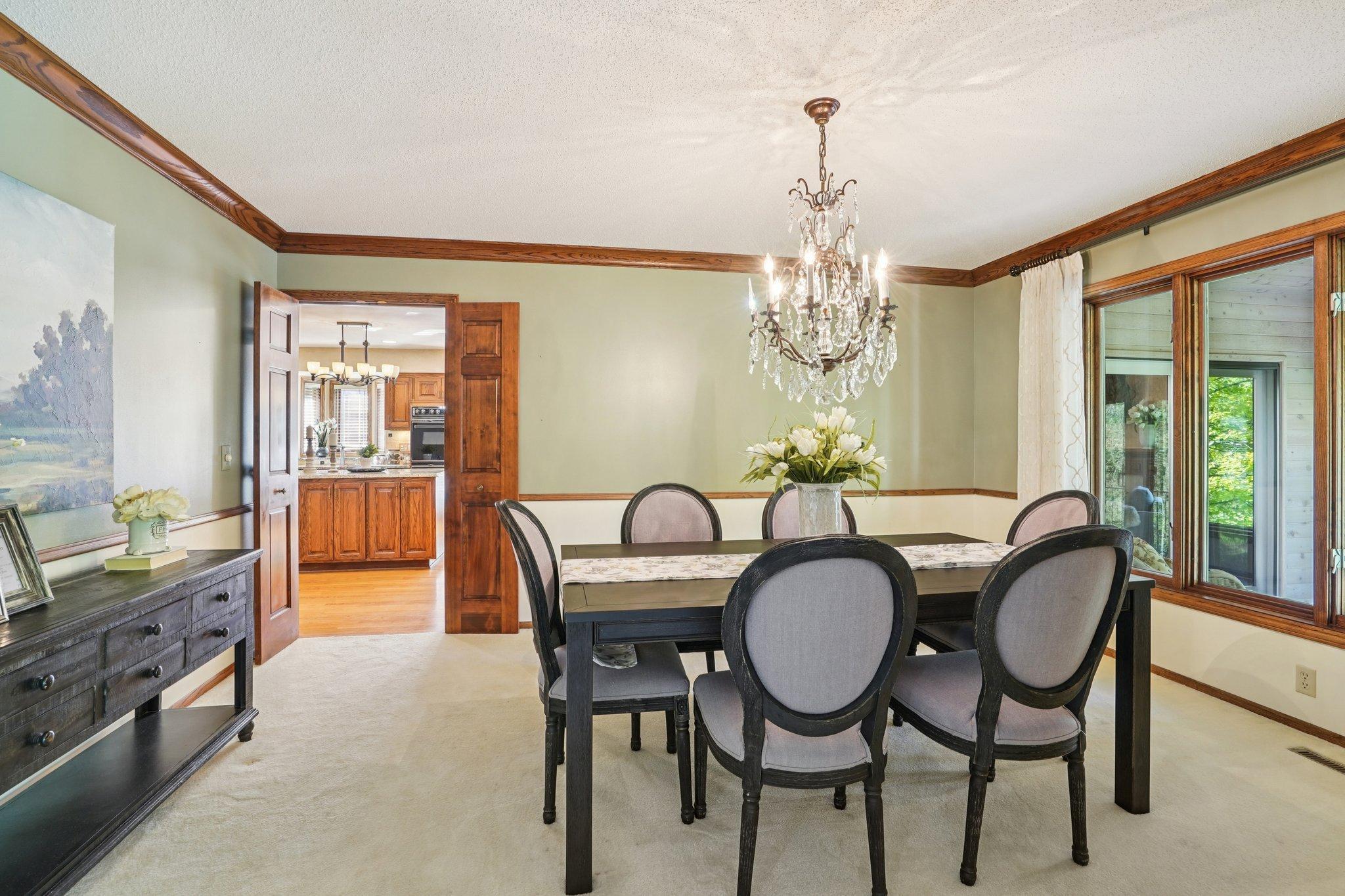 3665 Vinewood Lane N