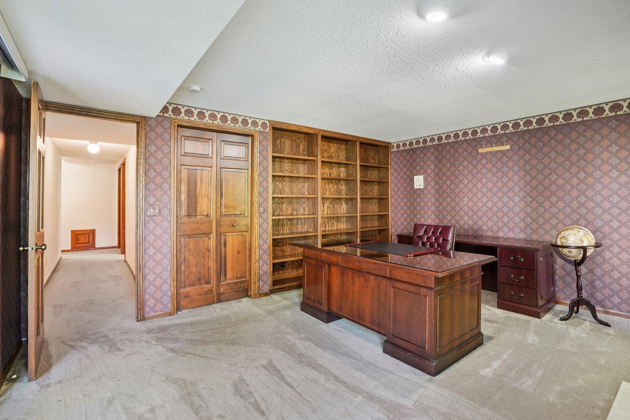 3665 Vinewood Lane N