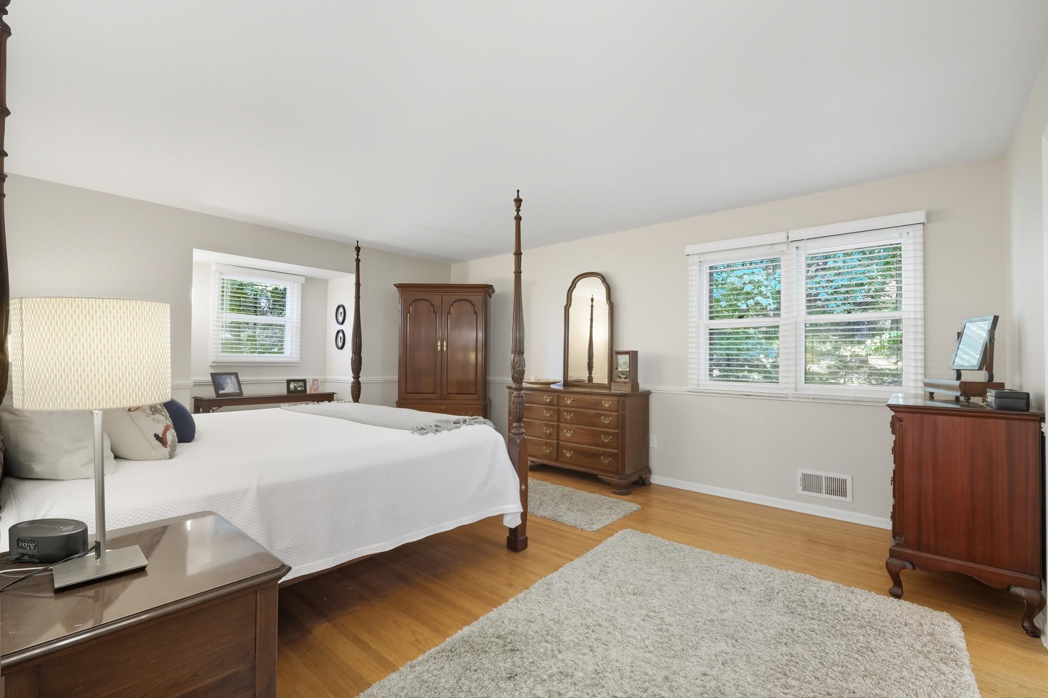 4829 Lamplighters Lane