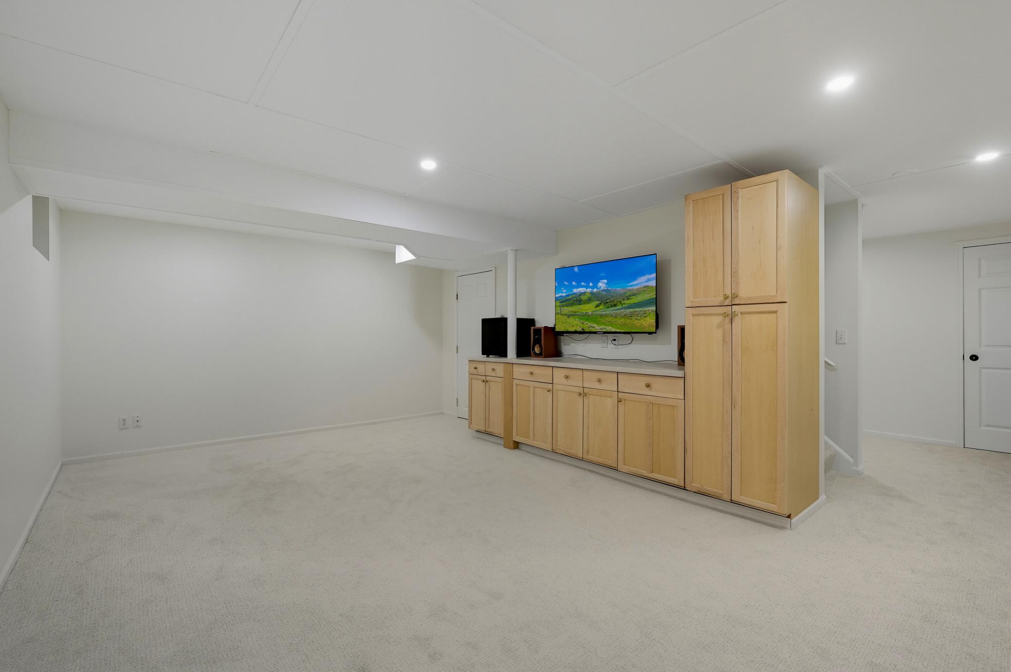 4829 Lamplighters Lane