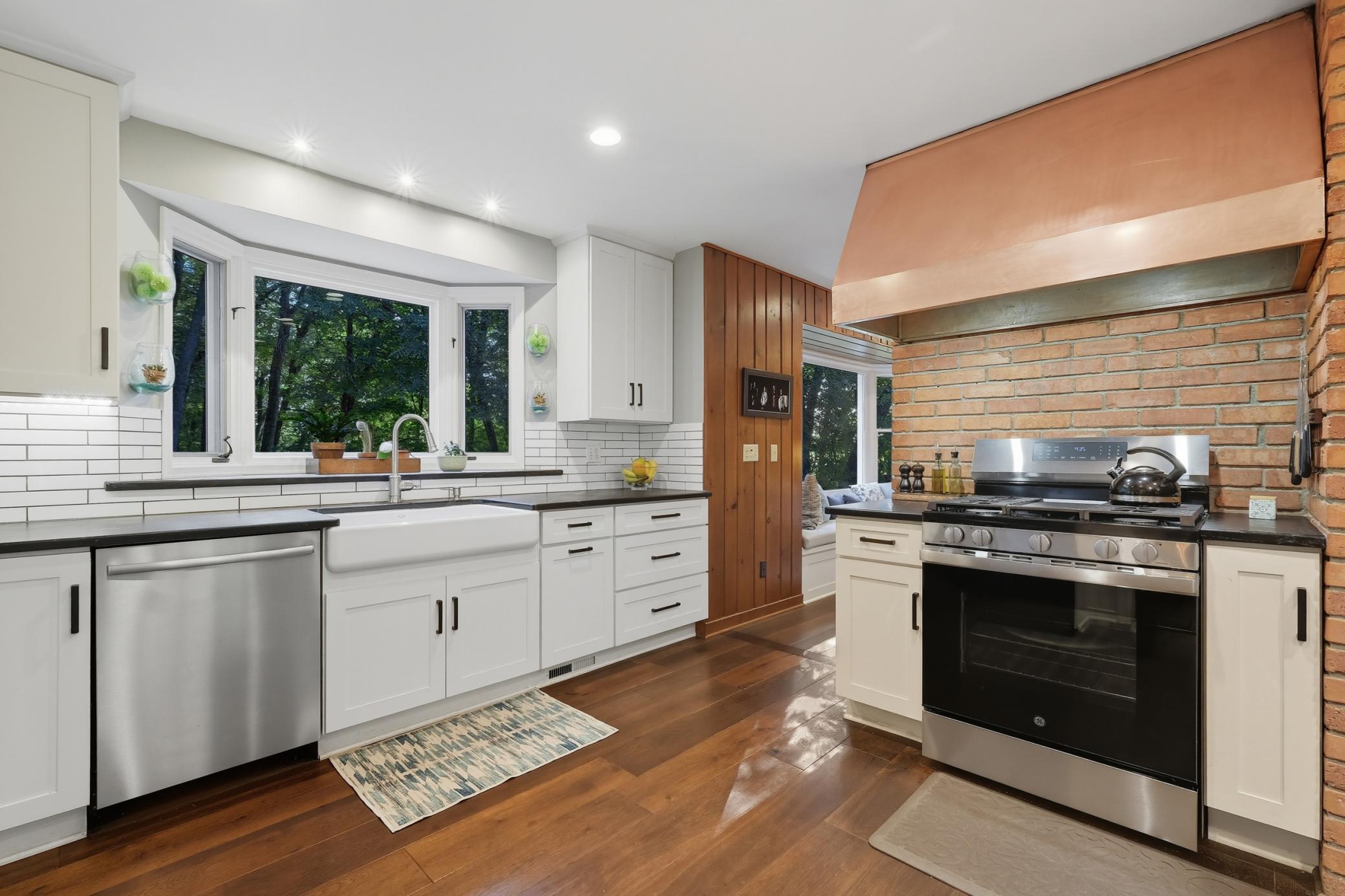 4829 Lamplighters Lane