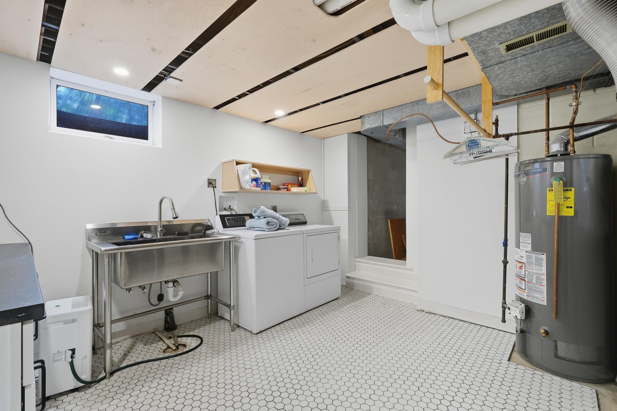 4829 Lamplighters Lane