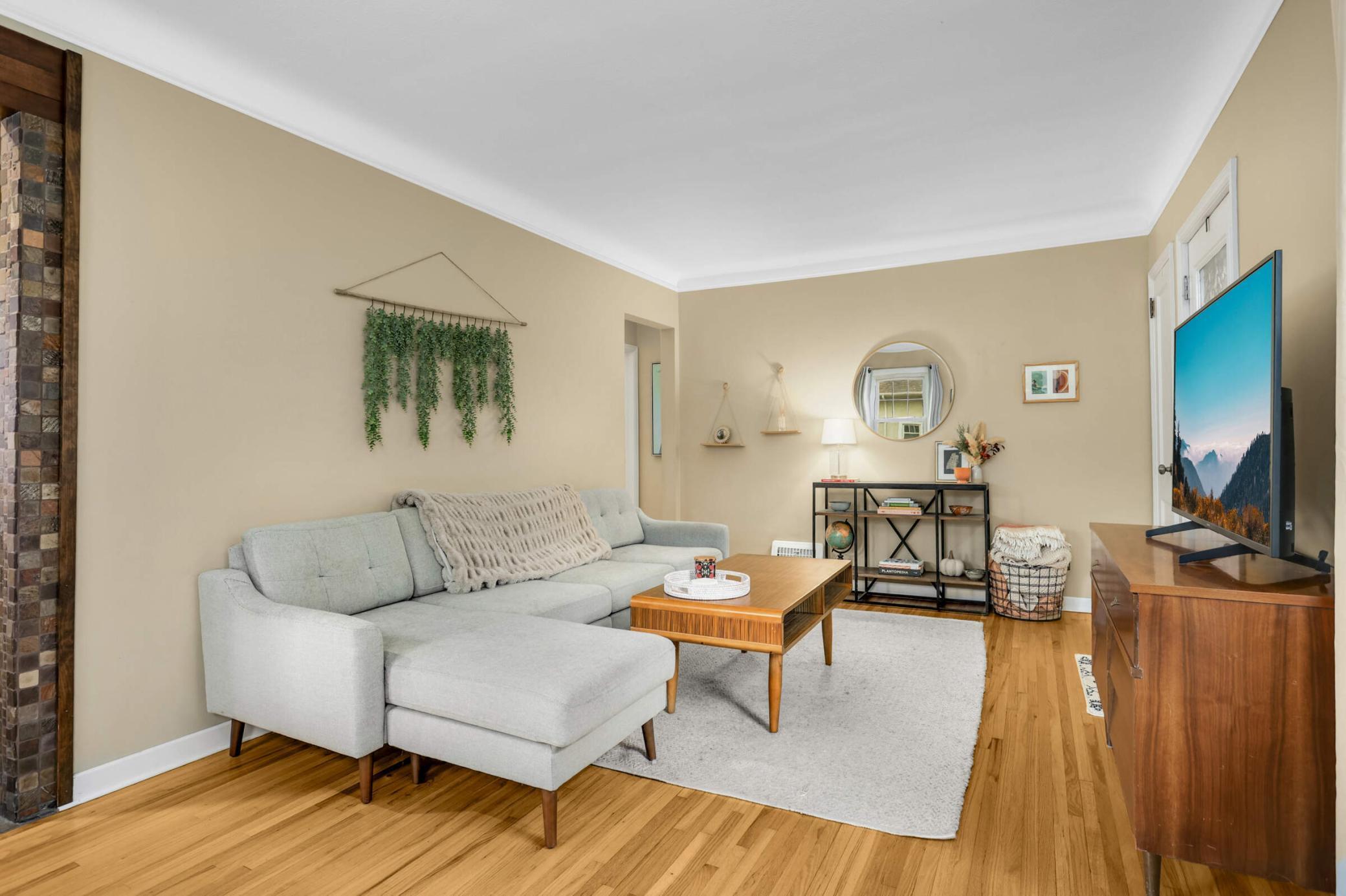 3056 Florida Avenue S