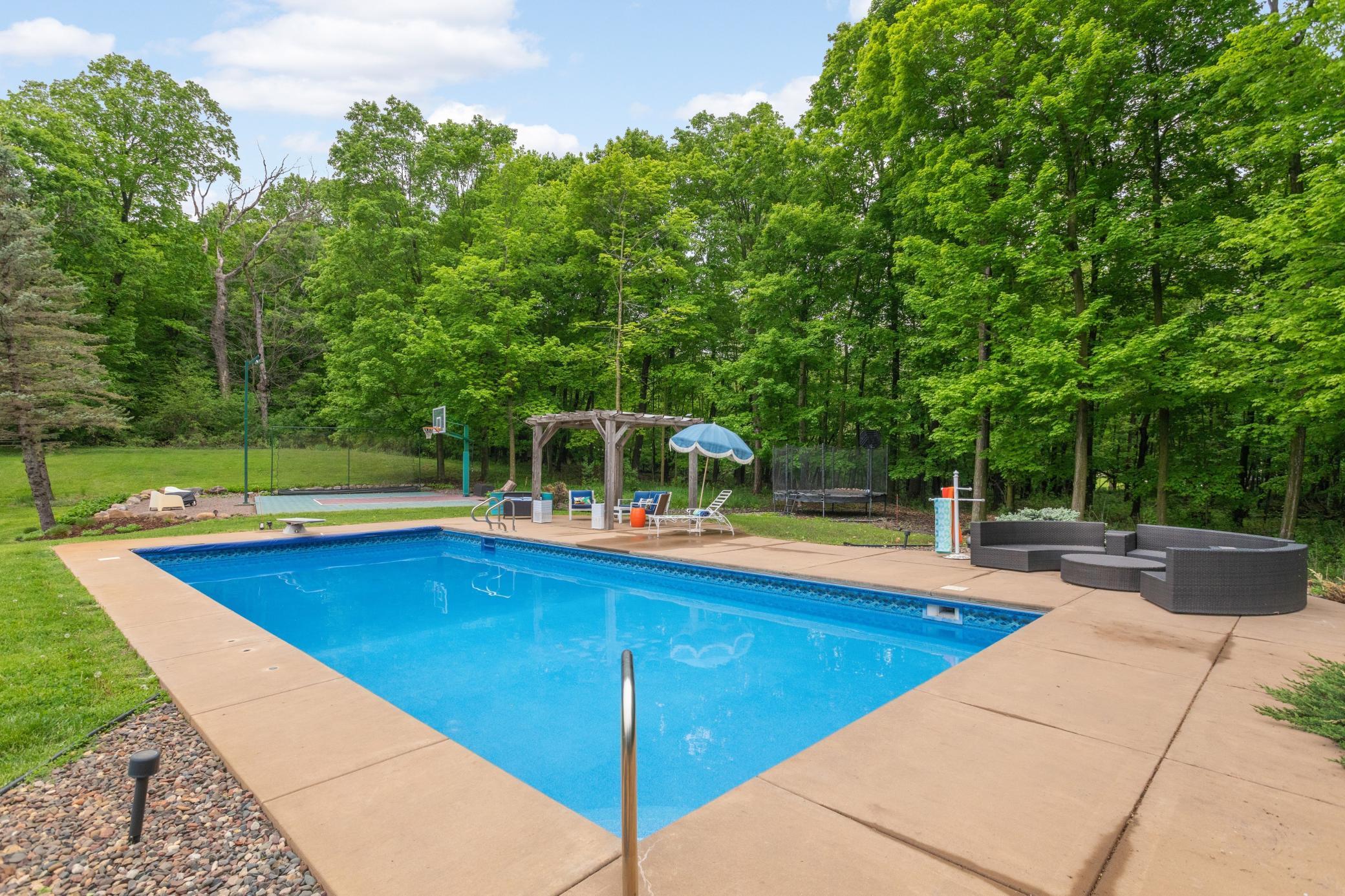 2022 Medina Road
