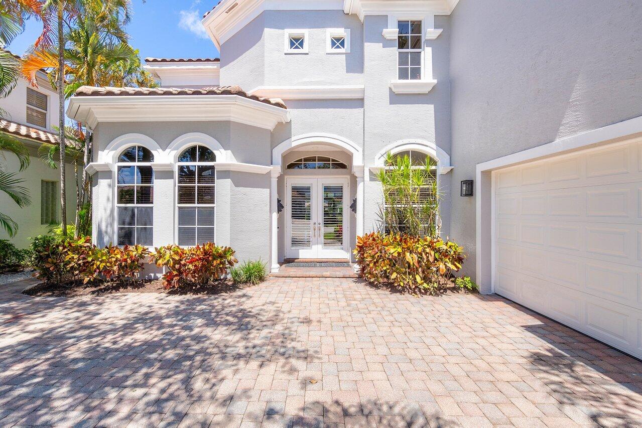 104 Siesta Way