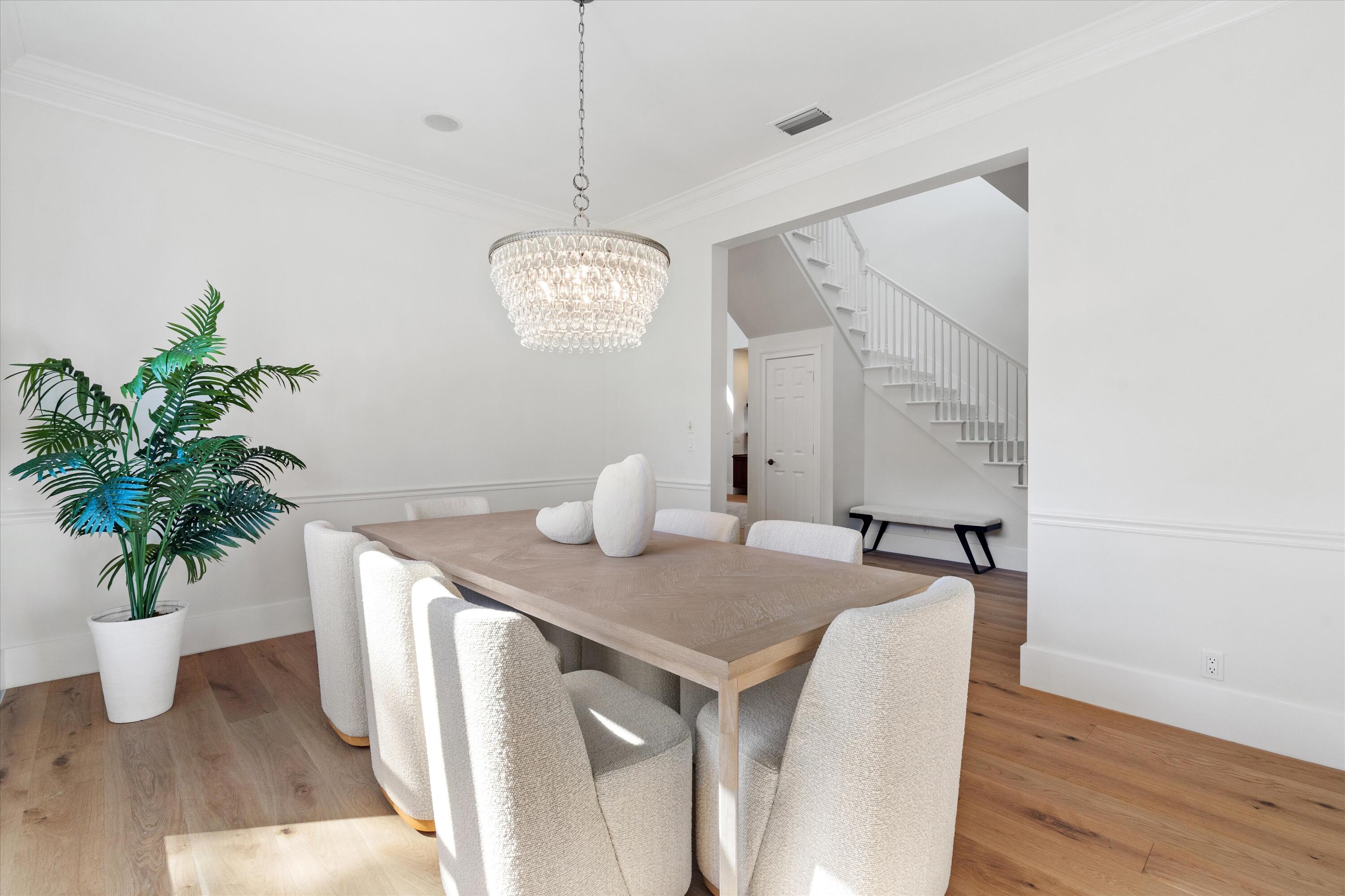 142 Segovia Way
