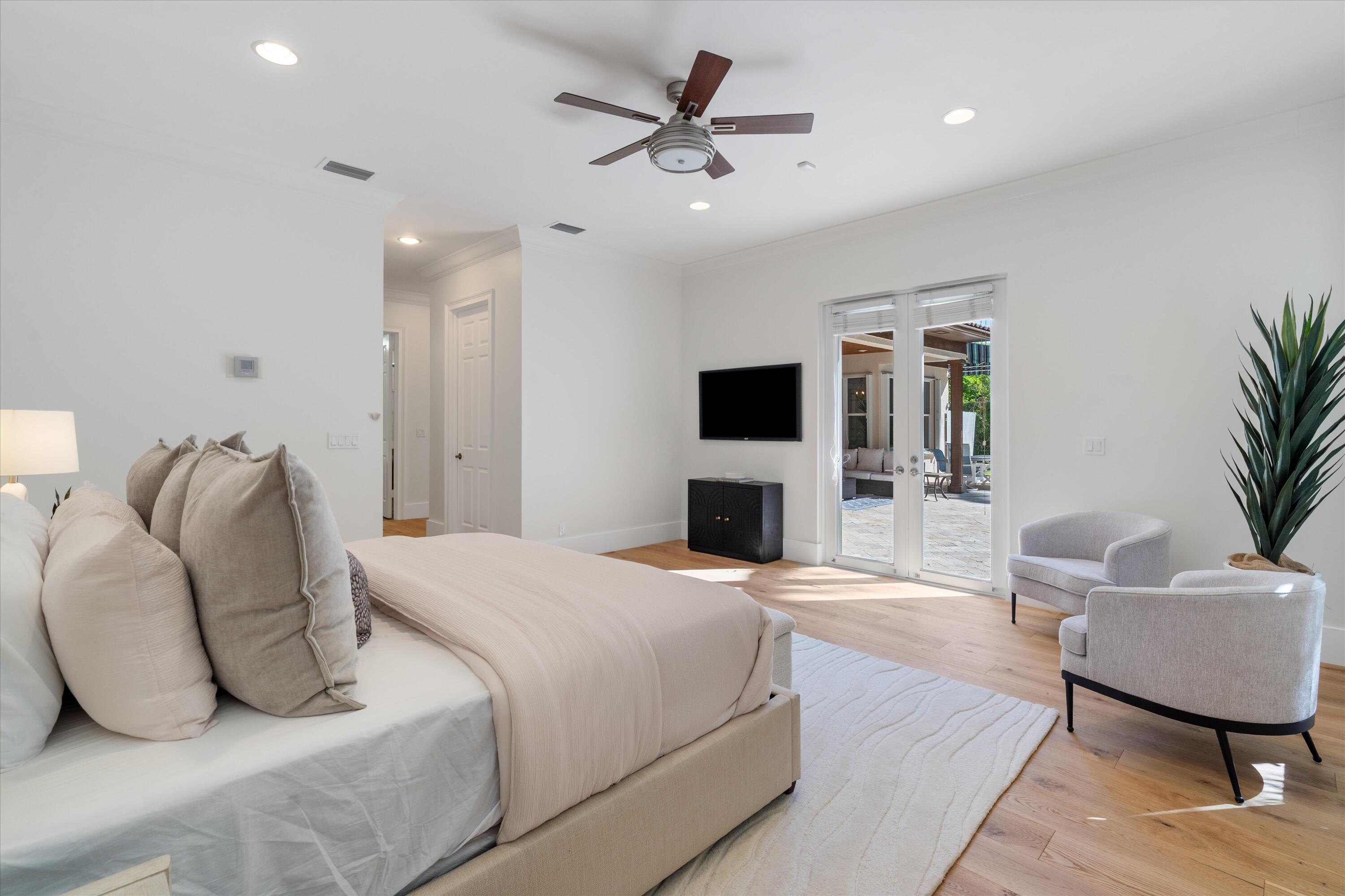 142 Segovia Way