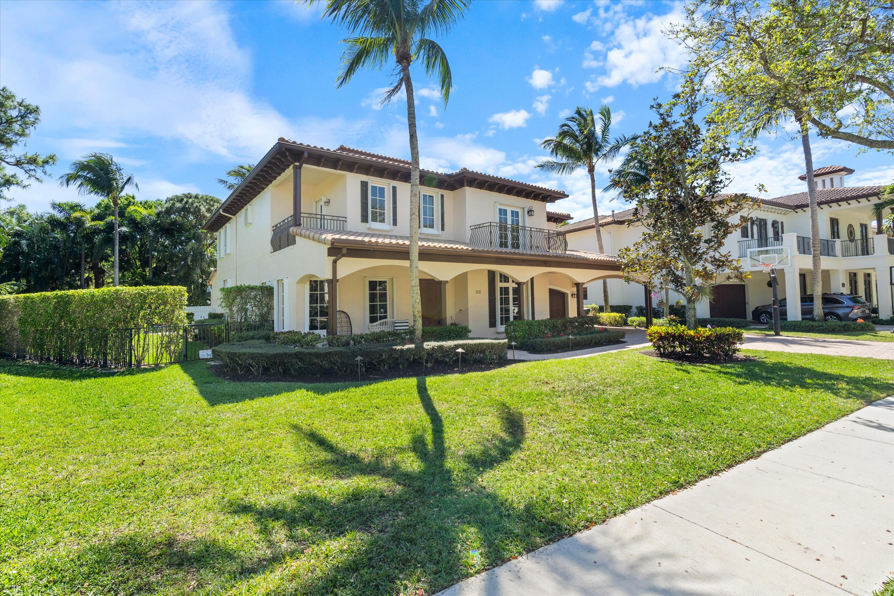 142 Segovia Way