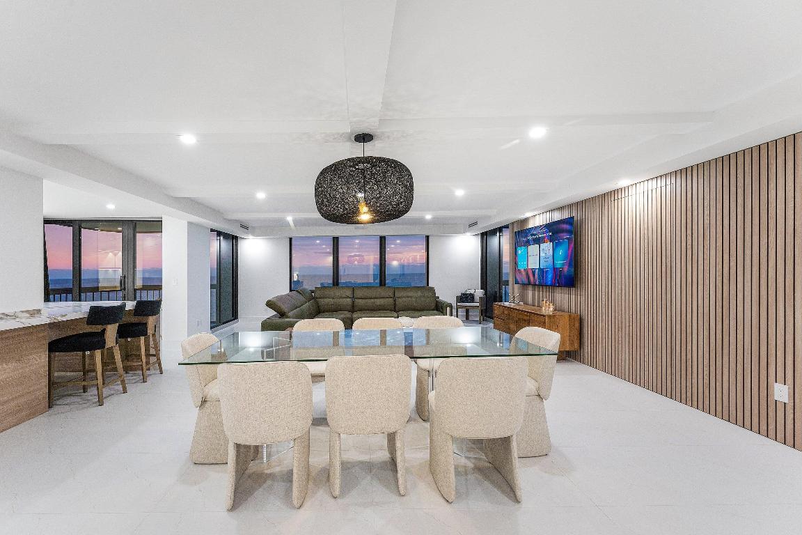 5380 N Ocean Drive 19d, Singer Island Unit: 19d