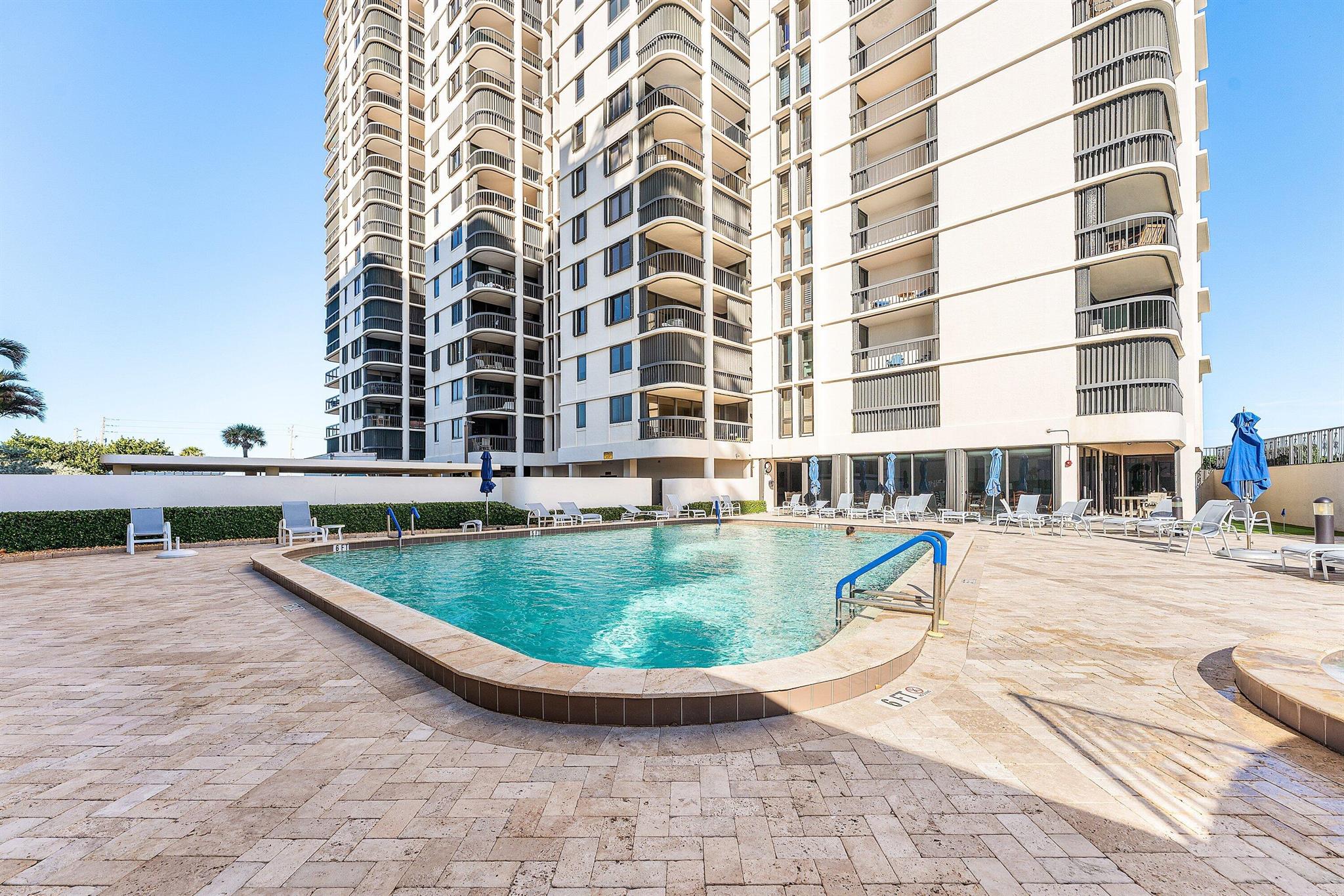 5380 N Ocean Drive 19d