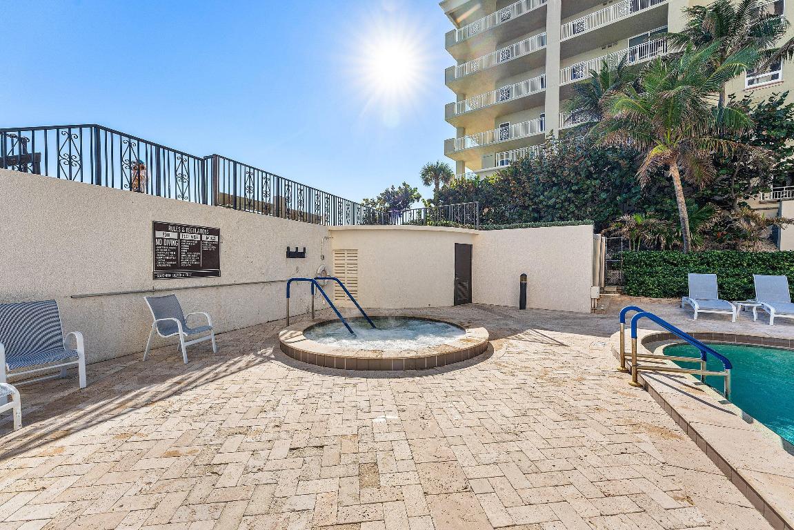 5380 N Ocean Drive 19d, Singer Island Unit: 19d