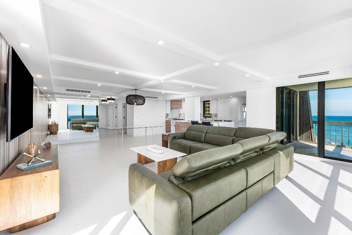 5380 N Ocean Drive 19d