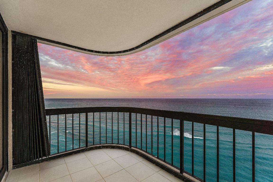 5380 N Ocean Drive 19d, Singer Island Unit: 19d