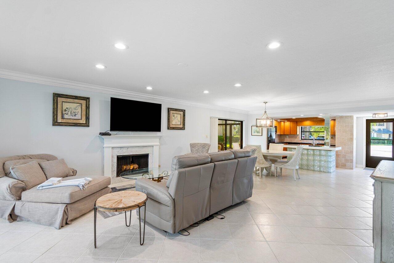 401 Clubhouse Circle 401a, Jupiter Unit: 401a