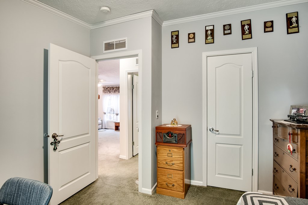 312 Whippoorwill Ln