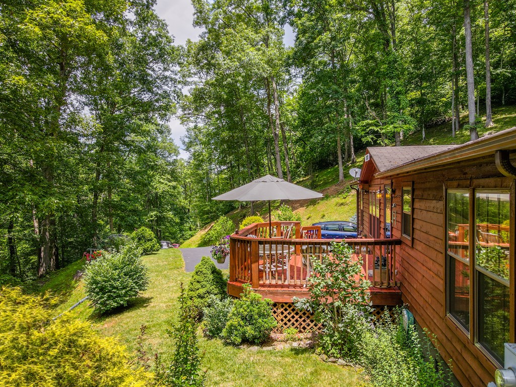 312 Whippoorwill Ln