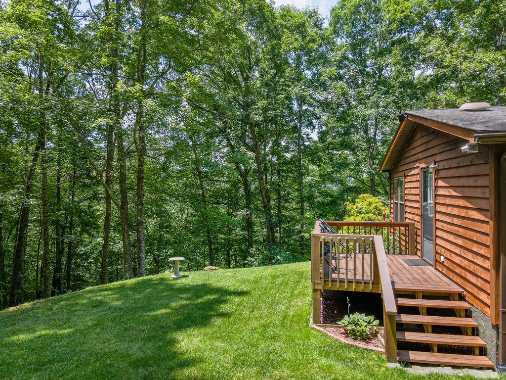 312 Whippoorwill Ln
