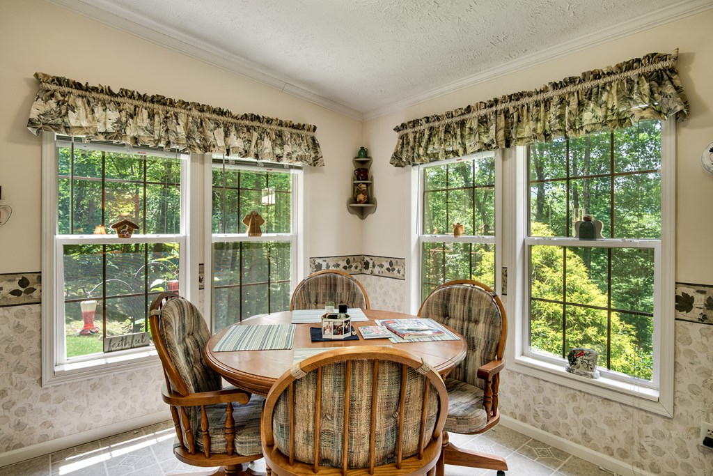 312 Whippoorwill Ln