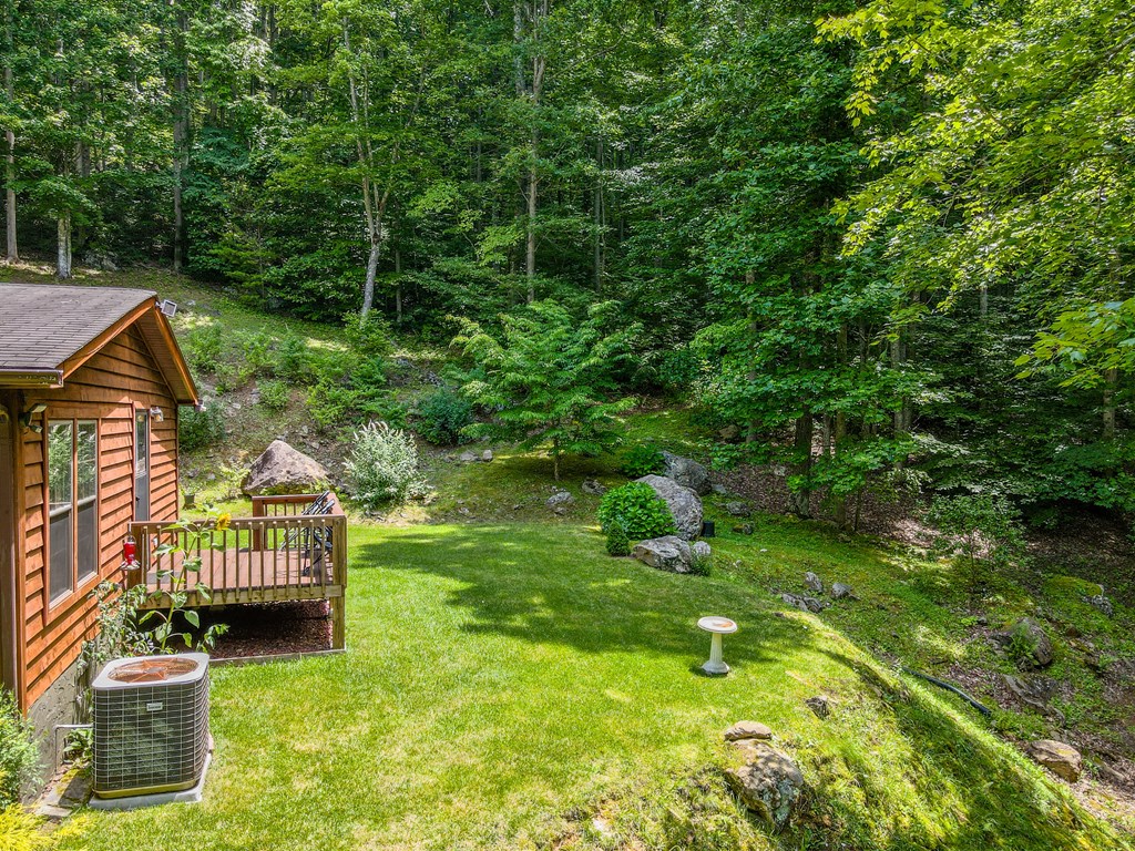 312 Whippoorwill Ln