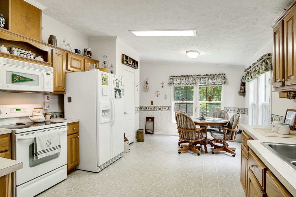 312 Whippoorwill Ln