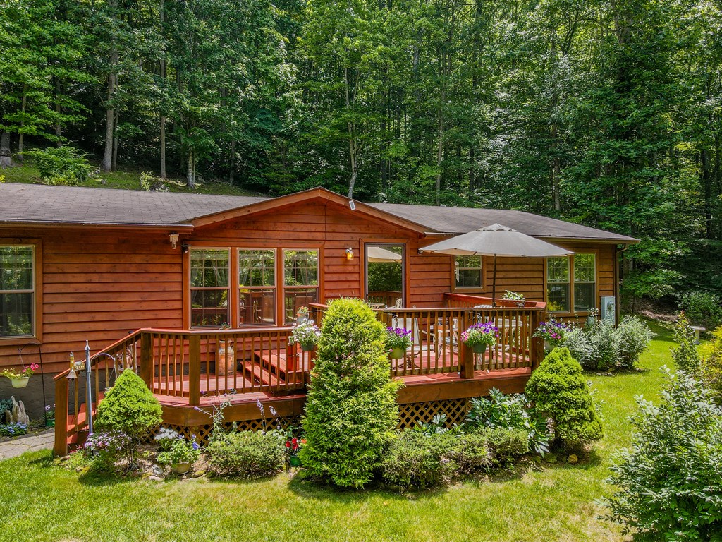 312 Whippoorwill Ln