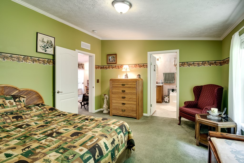 312 Whippoorwill Ln