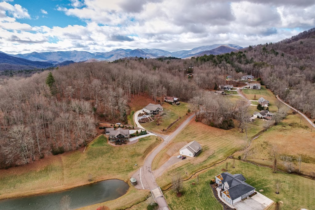 25 Willow Falls Lane