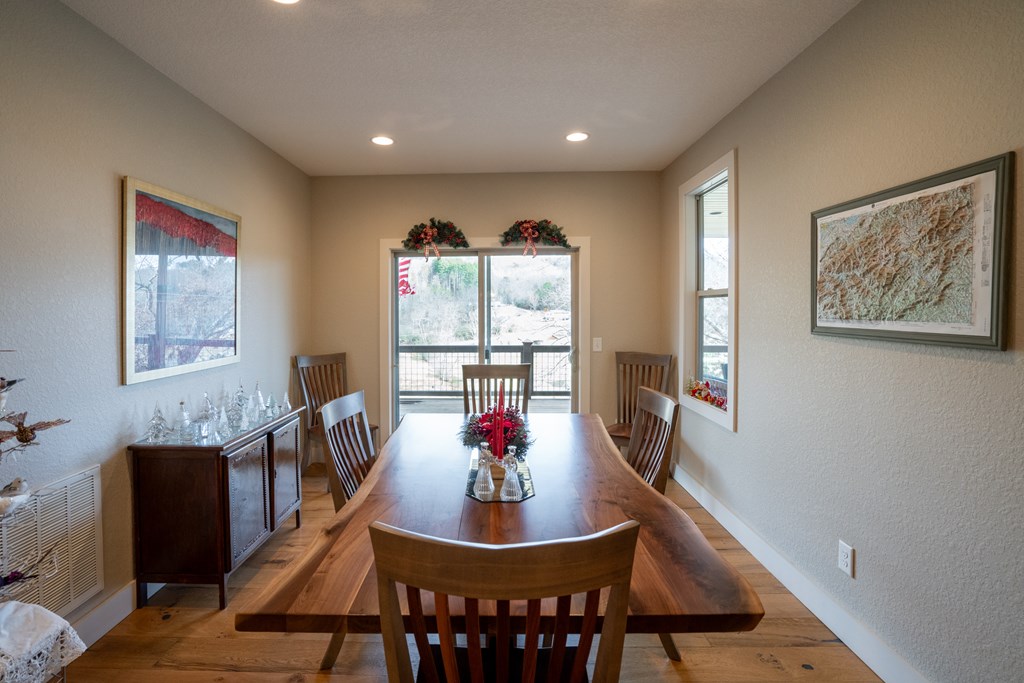 25 Willow Falls Lane
