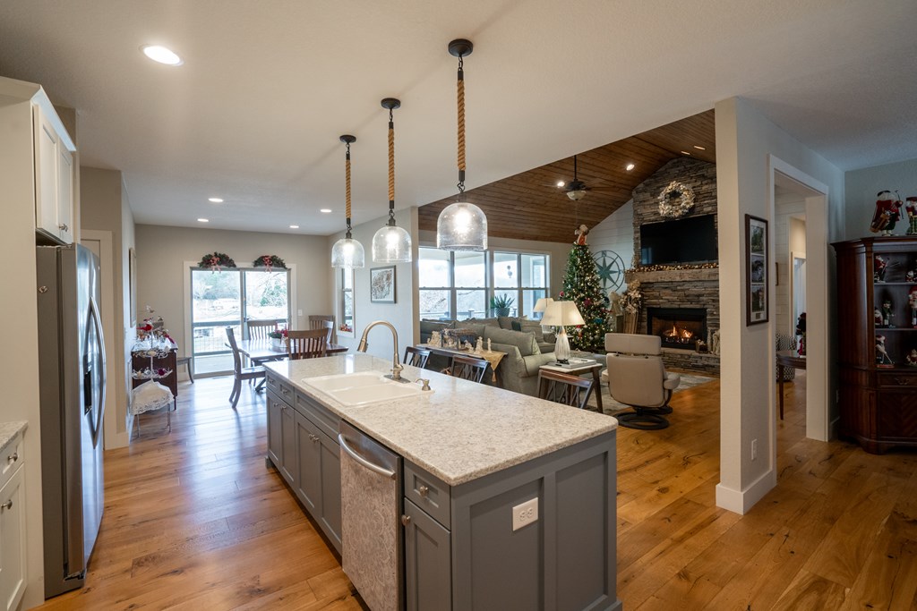 25 Willow Falls Lane