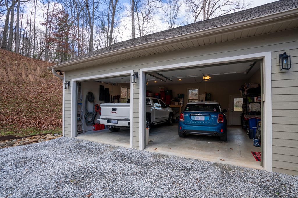 25 Willow Falls Lane