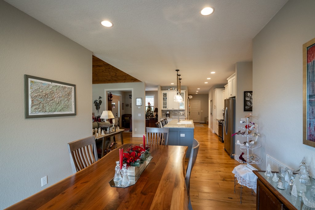 25 Willow Falls Lane