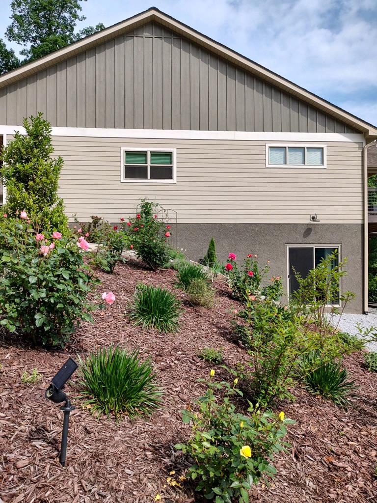 25 Willow Falls Lane
