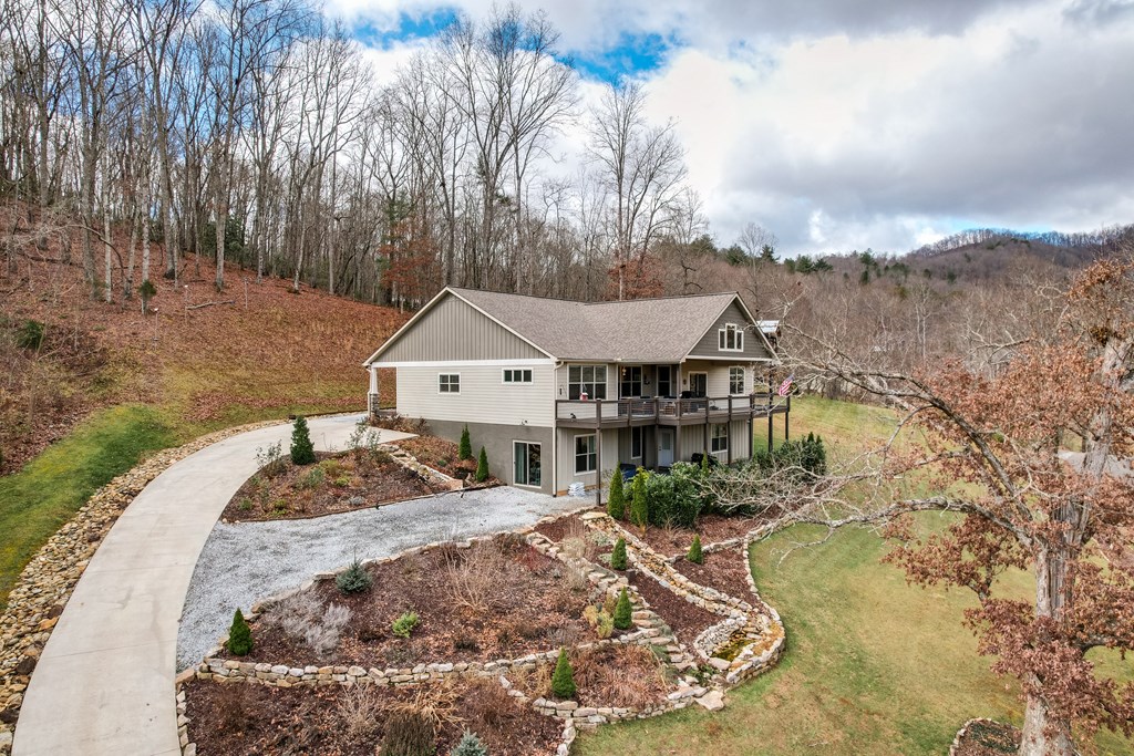 25 Willow Falls Lane