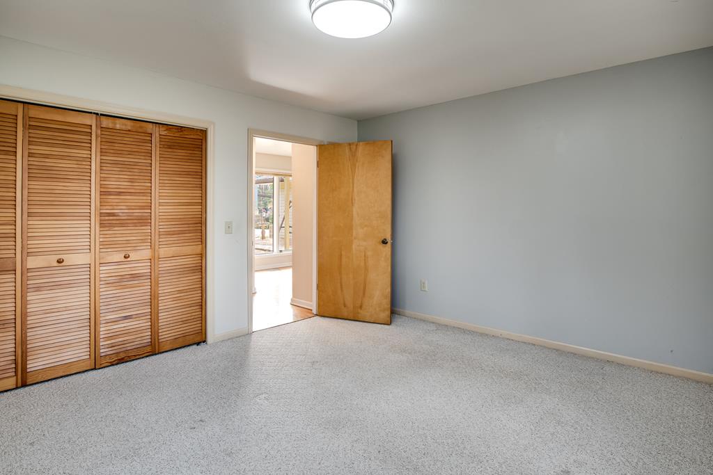 319 Chapel View Dr.
