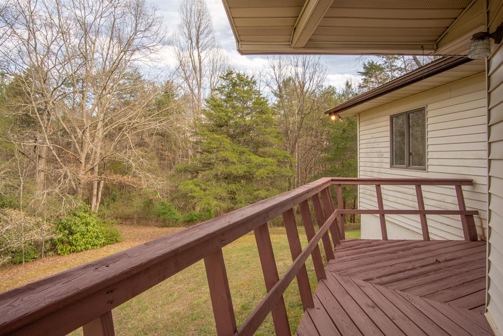 319 Chapel View Dr.