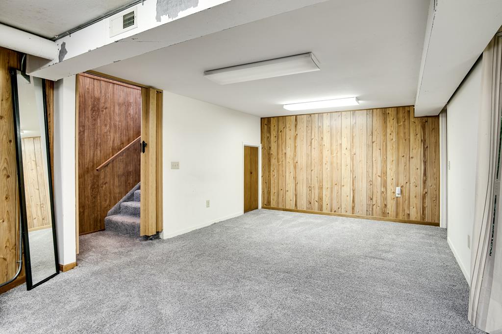 319 Chapel View Dr.