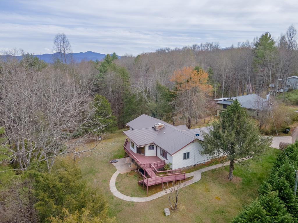 319 Chapel View Dr.