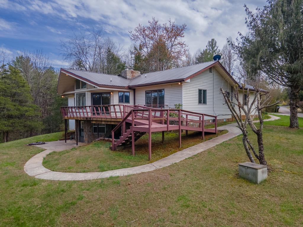 319 Chapel View Dr.