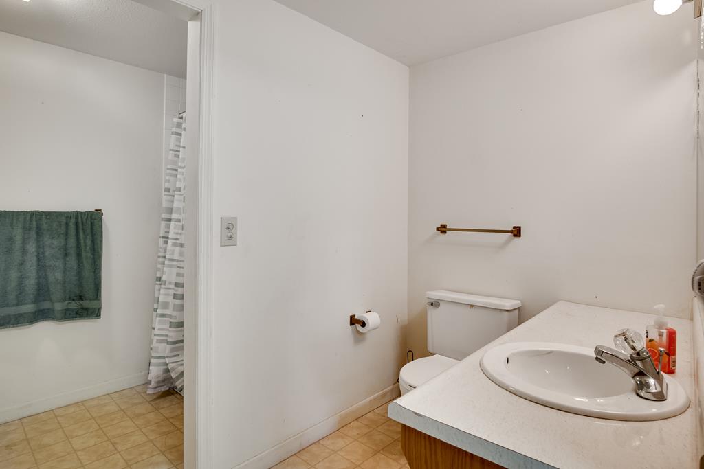 319 Chapel View Dr.