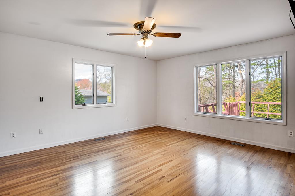 319 Chapel View Dr.