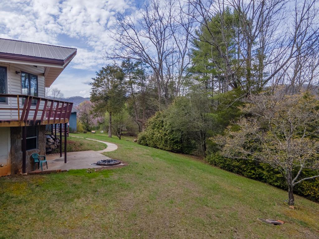 319 Chapel View Dr.