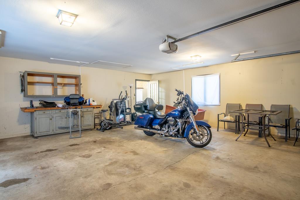 319 Chapel View Dr.