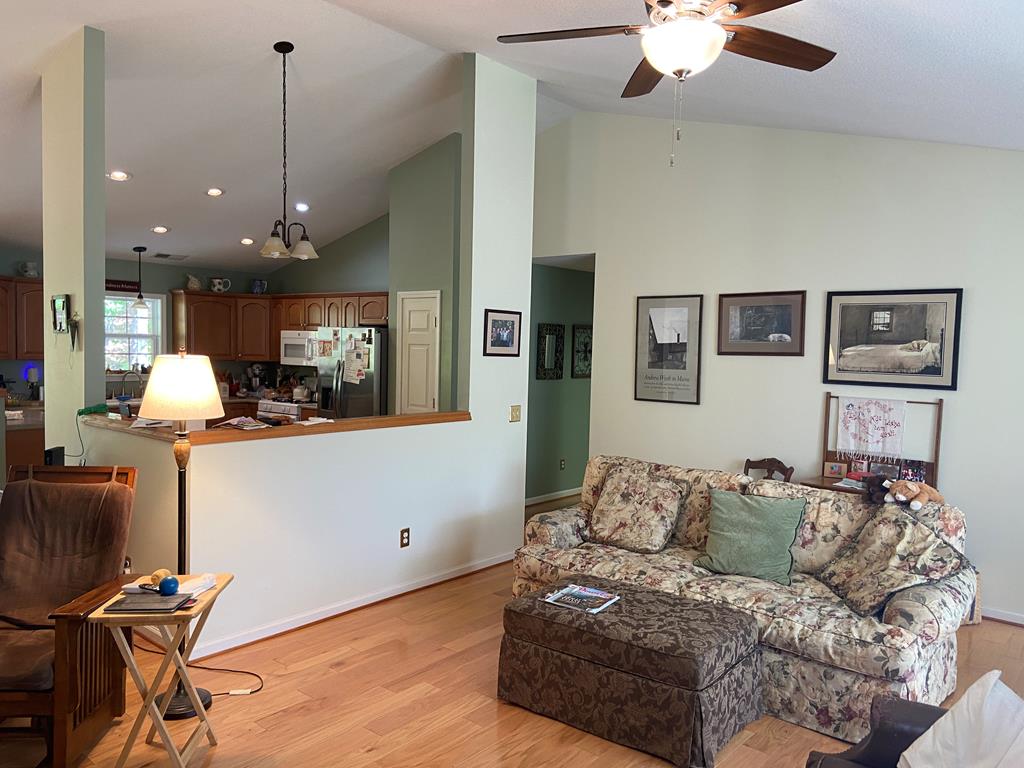 277 West Coventry Drive