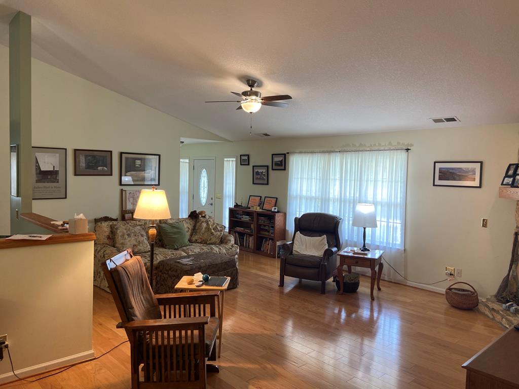 277 West Coventry Drive