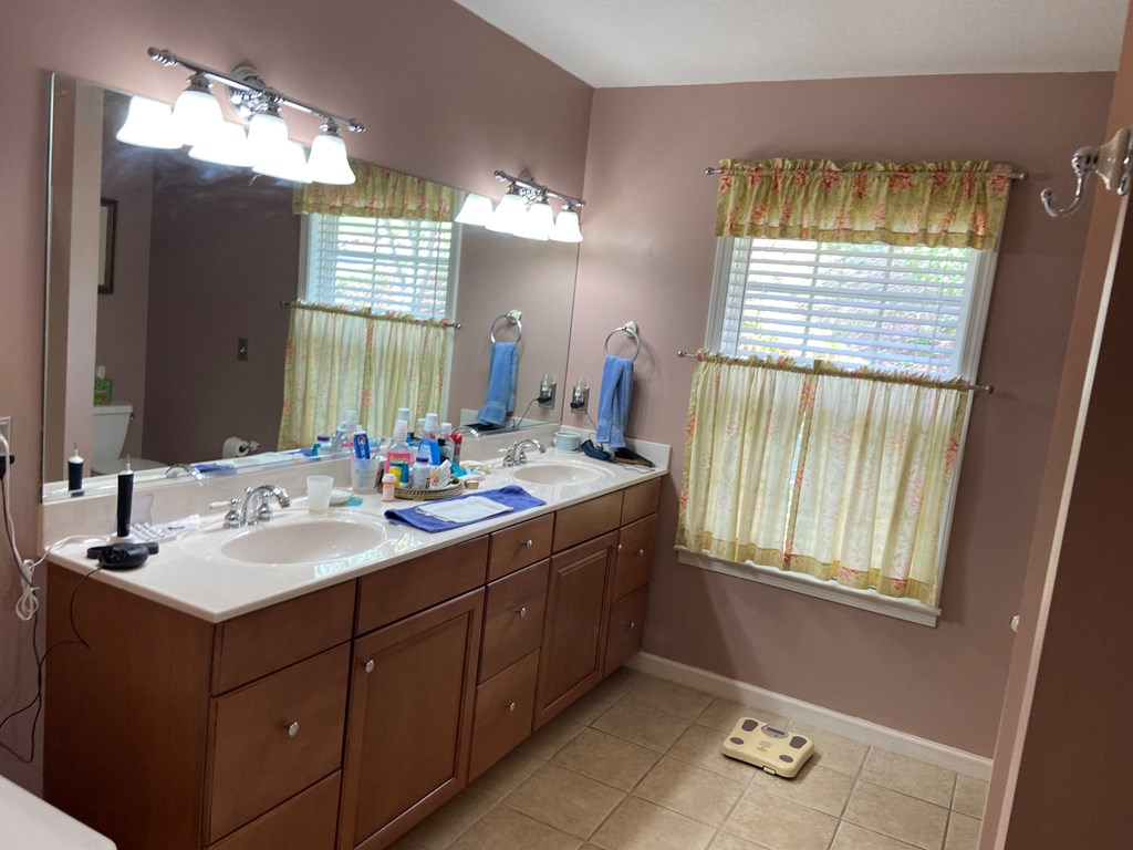 277 West Coventry Drive