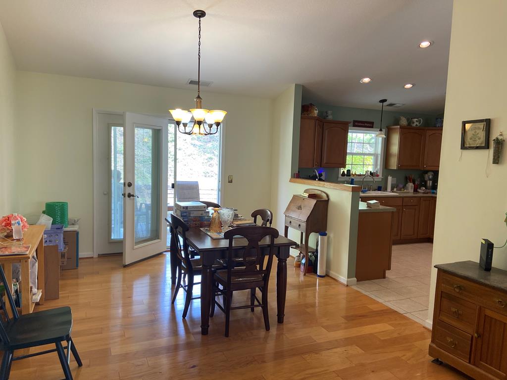 277 West Coventry Drive