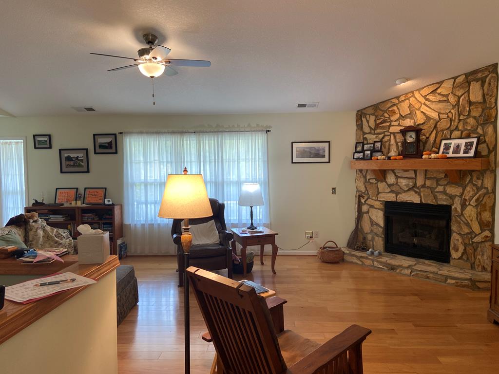 277 West Coventry Drive