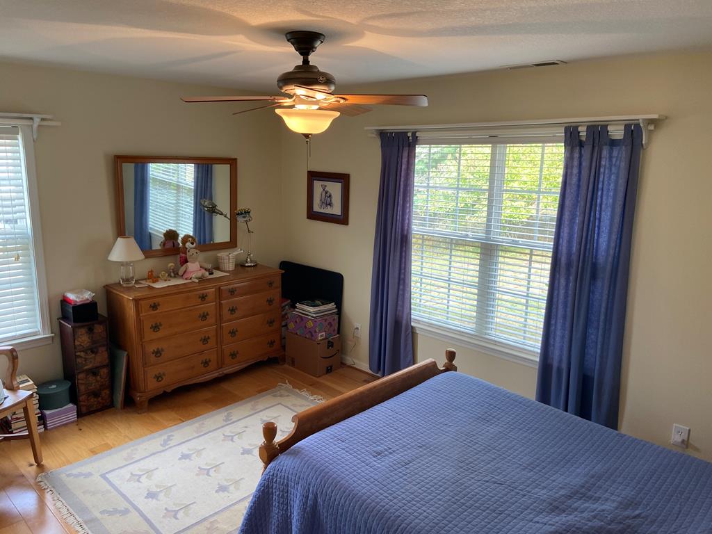 277 West Coventry Drive